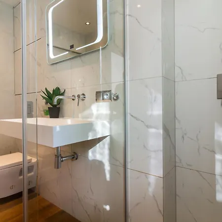 Housecube, Bar , Prywatne Kino, Bilard , Luxus 弗罗茨瓦夫