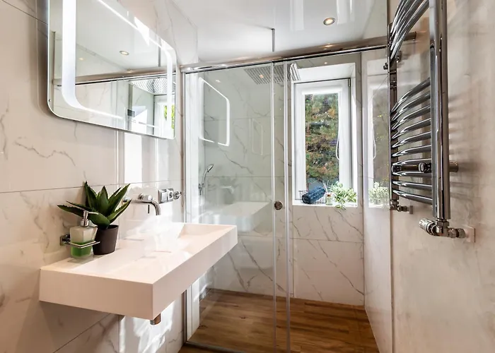 빌라 Housecube, Bar , Prywatne Kino, Bilard , Luxus