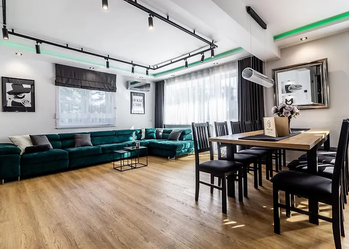 Housecube, Bar , Prywatne Kino, Bilard , Luxus 브로츠와프