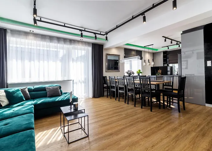 Housecube, Bar , Prywatne Kino, Bilard , Luxus 브로츠와프