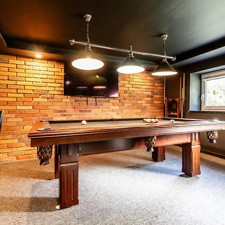 Housecube, Bar , Prywatne Kino, Bilard , Luxus Вроцлав