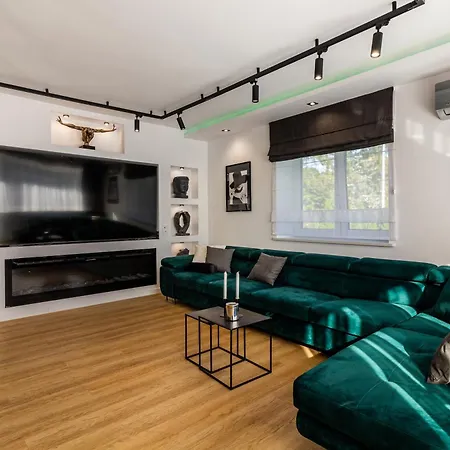 Housecube, Bar , Prywatne Kino, Bilard , Luxus Villa *