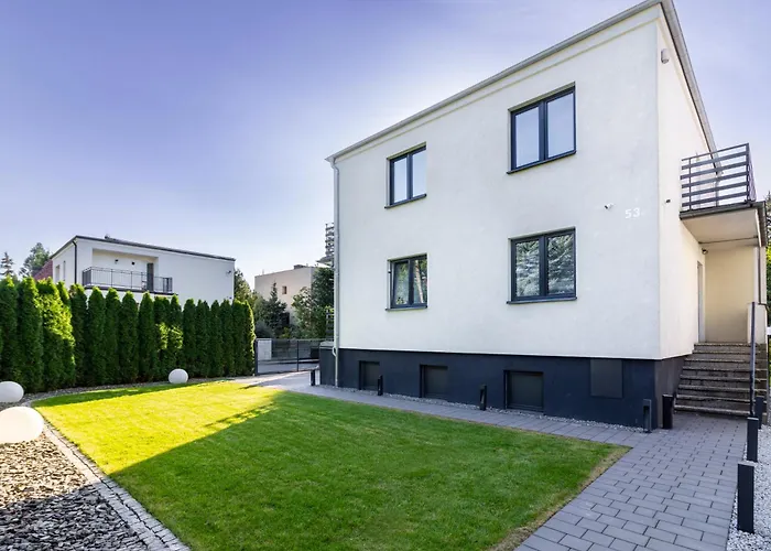 Housecube, Bar , Prywatne Kino, Bilard , Luxus *